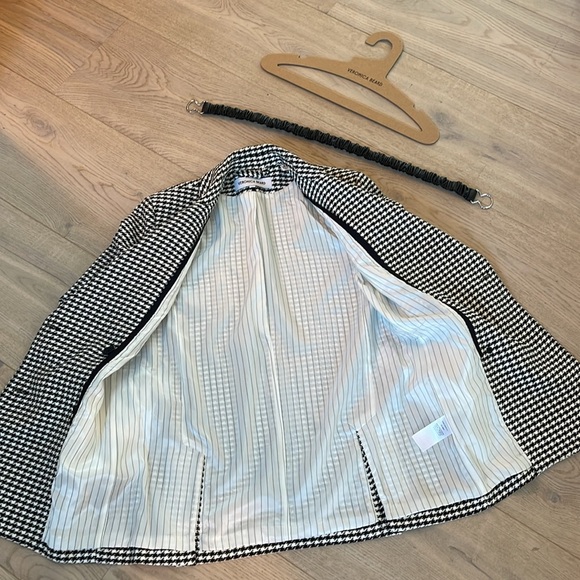 Veronica Beard Hutchinson Dickey Jacket in Black & Off-white - Picture 13 of 14